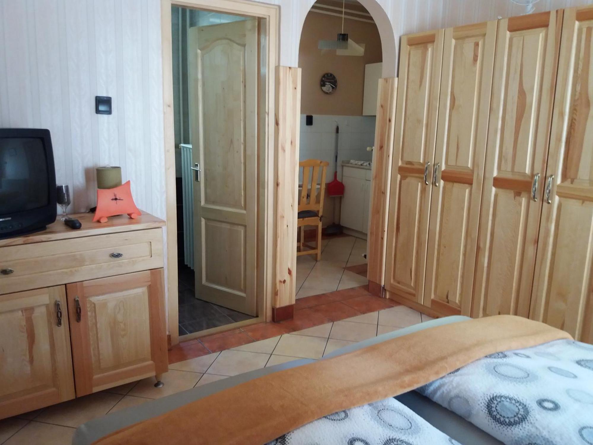 Kaiser Apartman Heviz Bagian luar foto